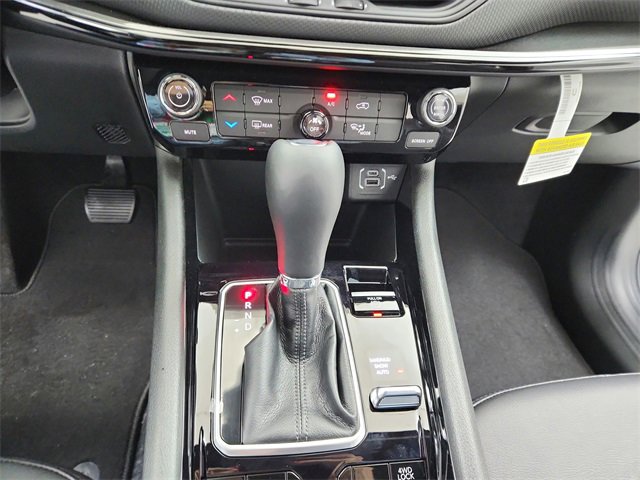 New 2026 Jeep Compass Latitude image 24