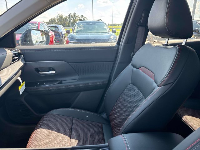 New 2027 Nissan Kicks SR FWD image 18