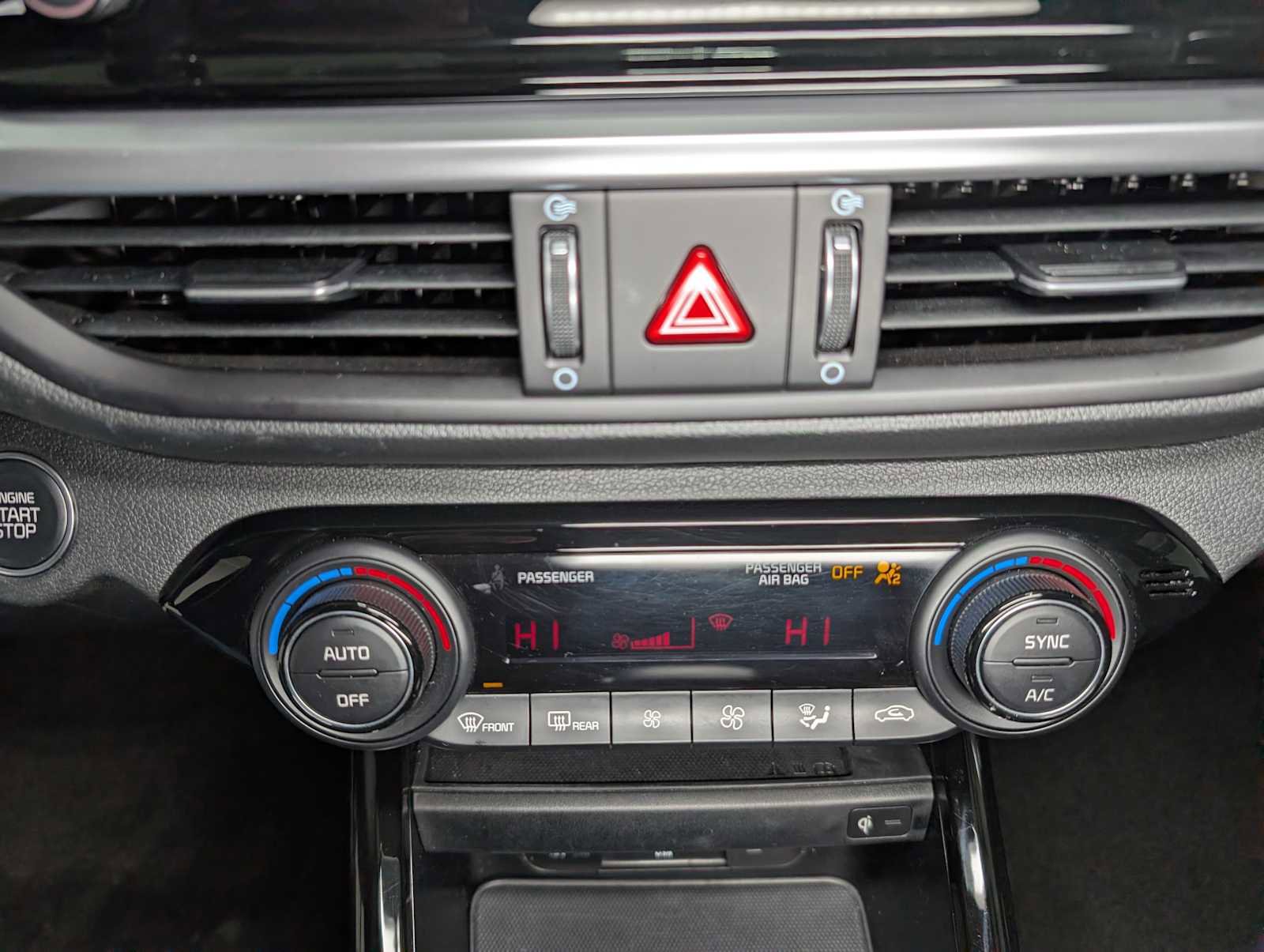 Certified 2024 Kia Forte GT-Line w/ GT-Line Premium Package image 31