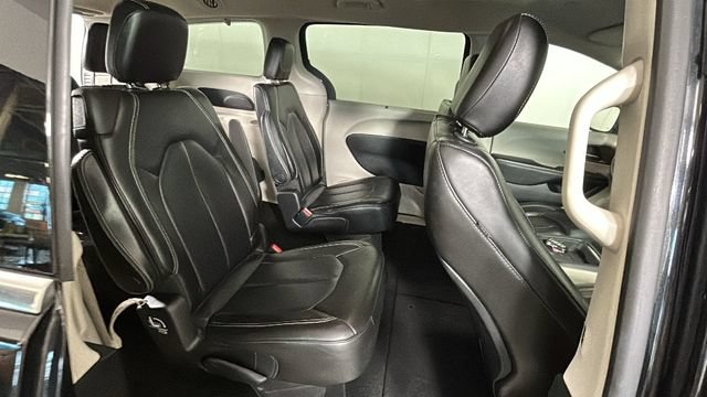 Used 2021 Chrysler Voyager Lxi FWD image 28