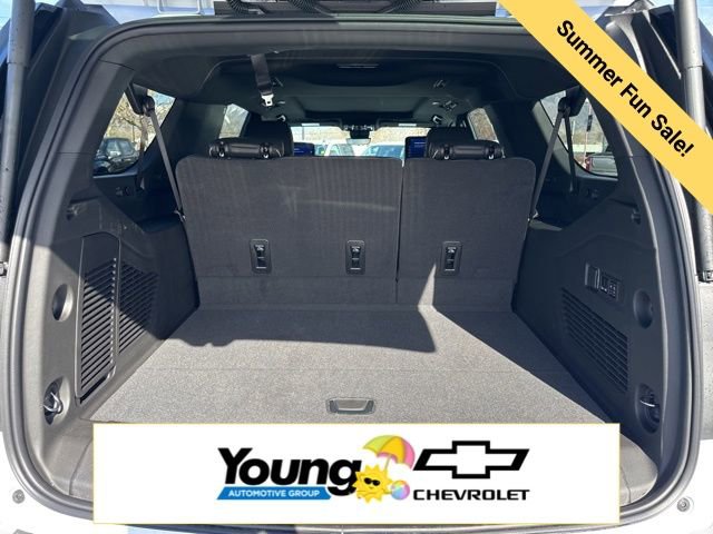 New 2026 Chevrolet Suburban Premier AWD/4WD image 12