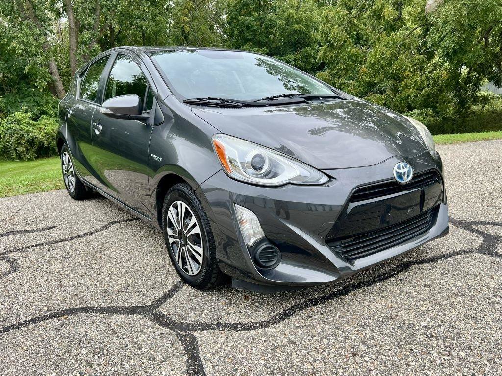 Used 2015 Toyota Prius C Two w/ Four Season Floor Mat Package FWD image 4