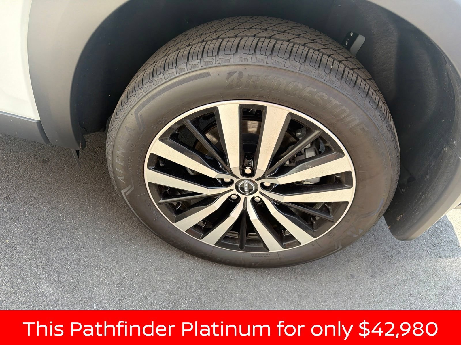 Used 2025 Nissan Pathfinder Platinum w/ Cargo Package AWD/4WD image 10