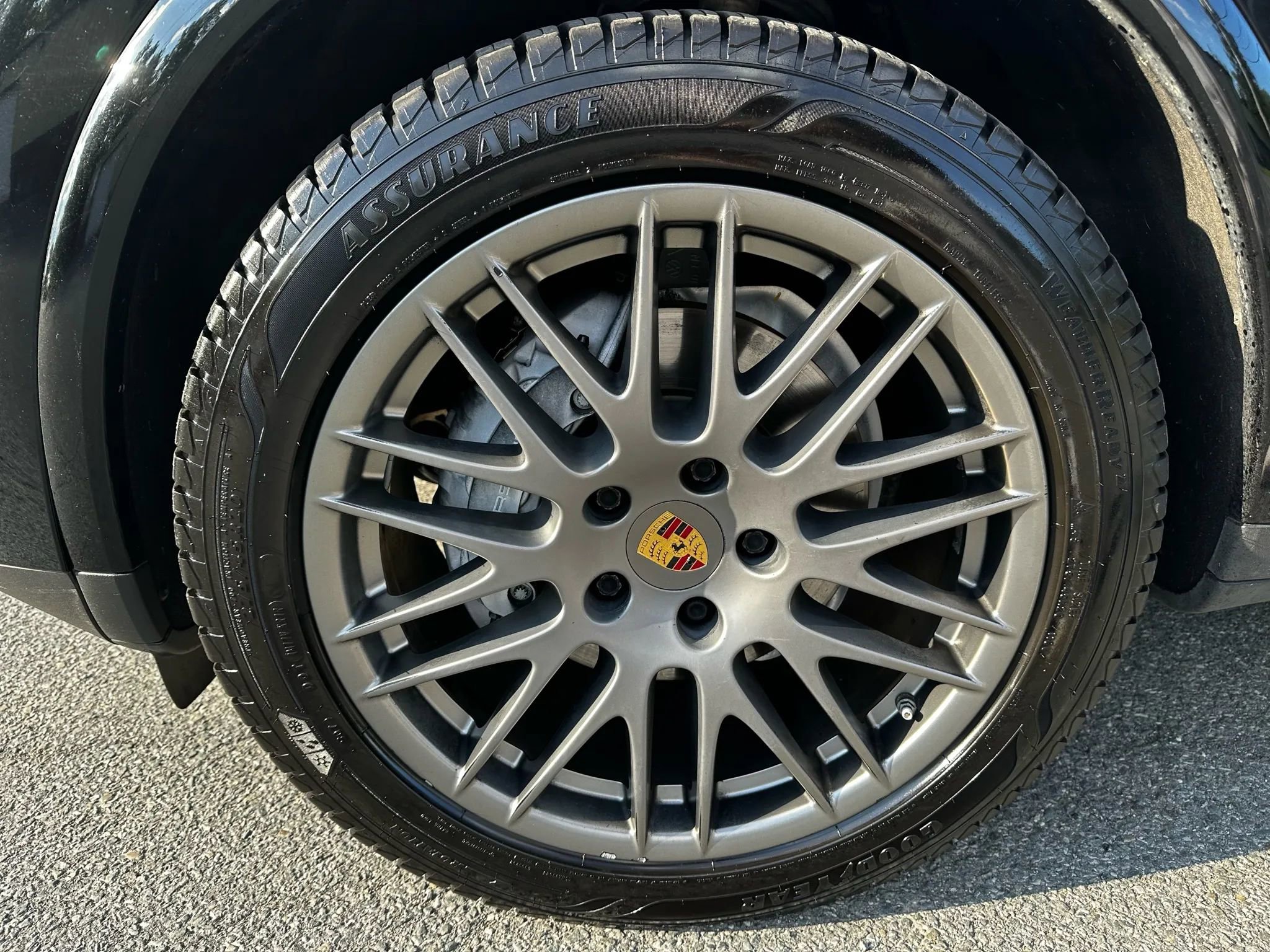 Used 2018 Porsche Cayenne AWD/4WD image 11