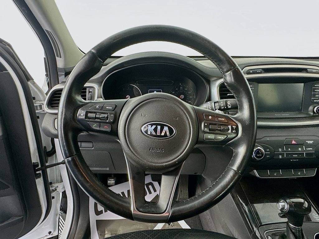 Used 2017 Kia Sorento EX FWD image 11