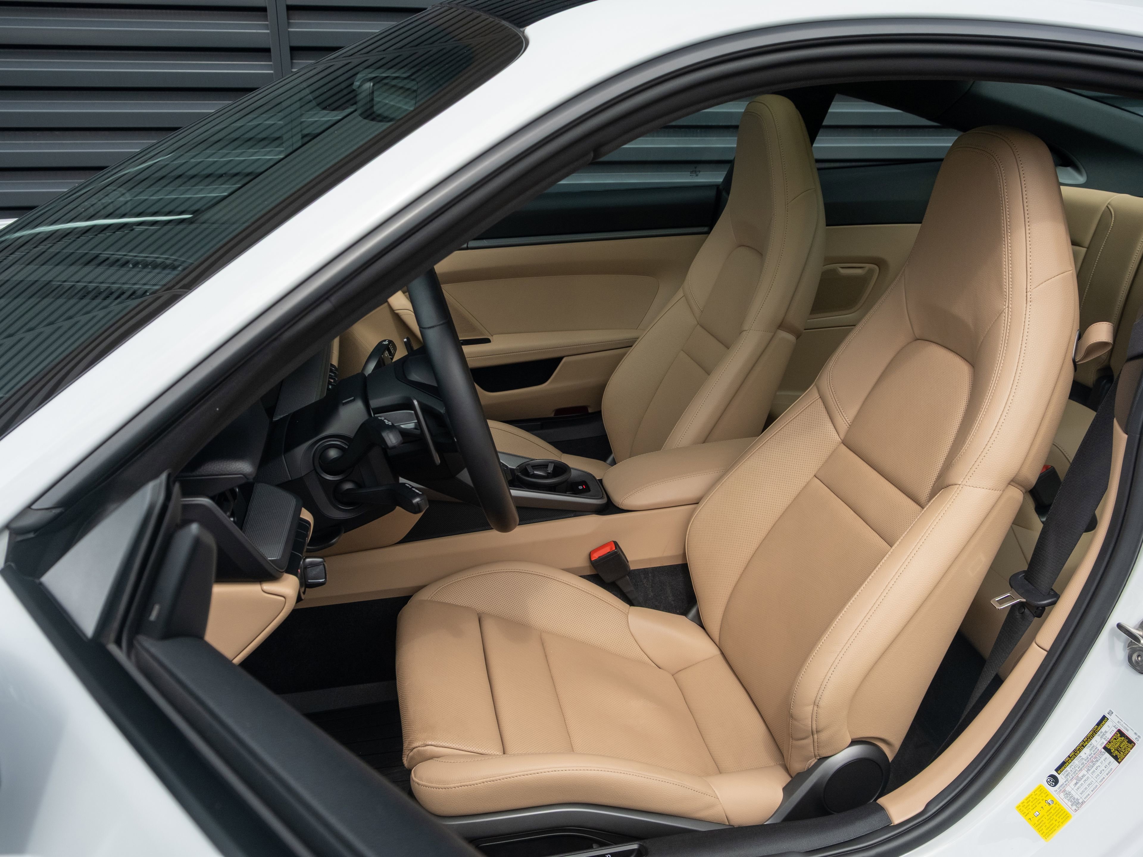 Certified 2022 Porsche 911 Carrera RWD image 5