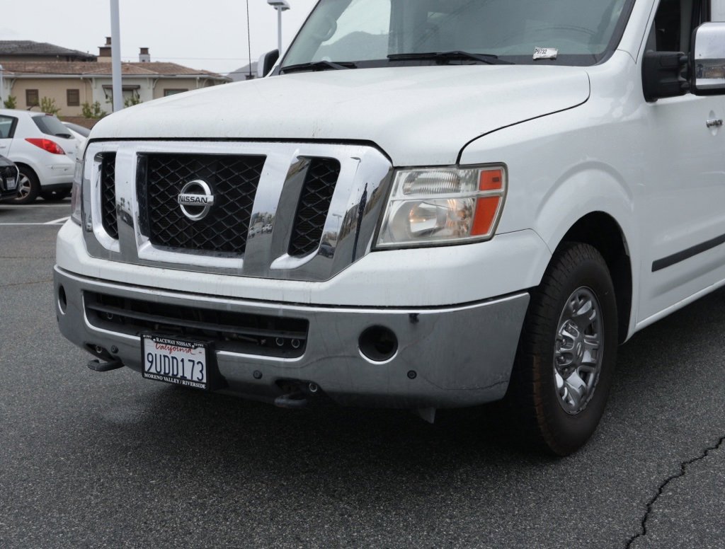 Used 2016 Nissan NV 3500 SL image 10