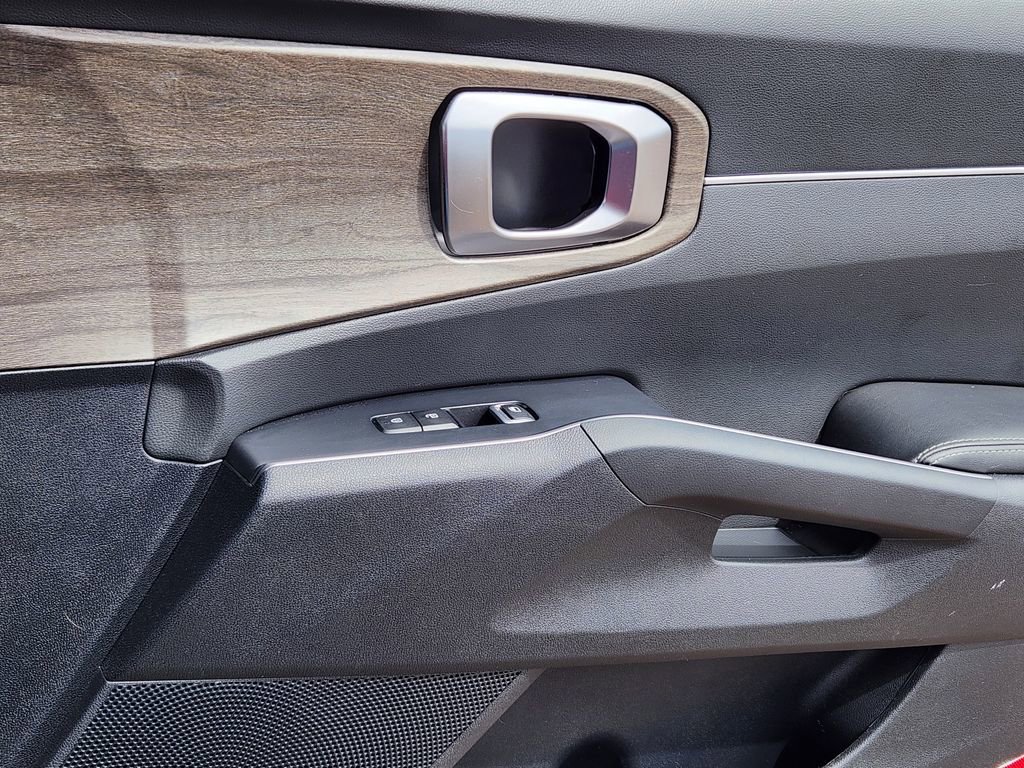 Certified 2022 Kia Sorento S w/ Panoramic Sunroof Package image 14