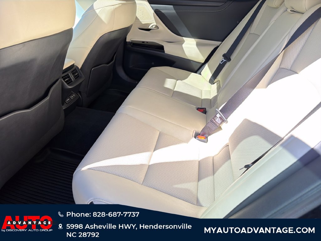Used 2022 Lexus ES 250 w/ Premium Package AWD/4WD image 29