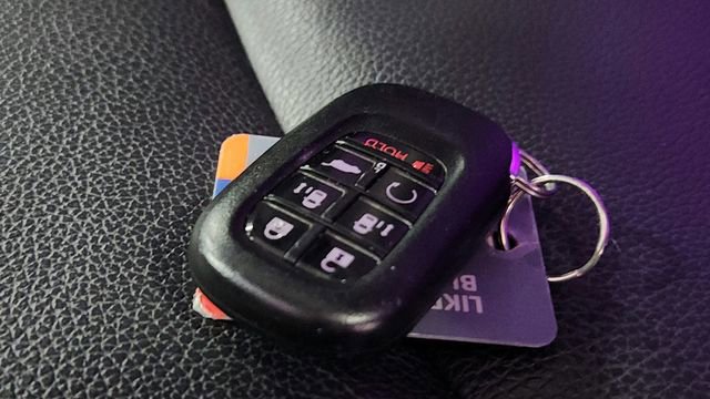 Used 2025 Honda Odyssey Sport-L image 14