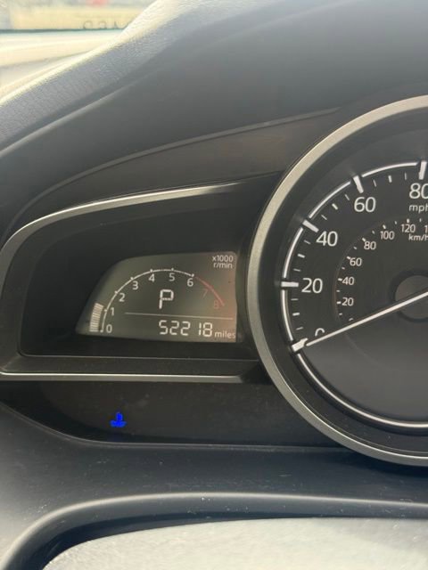 Used 2018 MAZDA MAZDA3 Touring FWD image 5