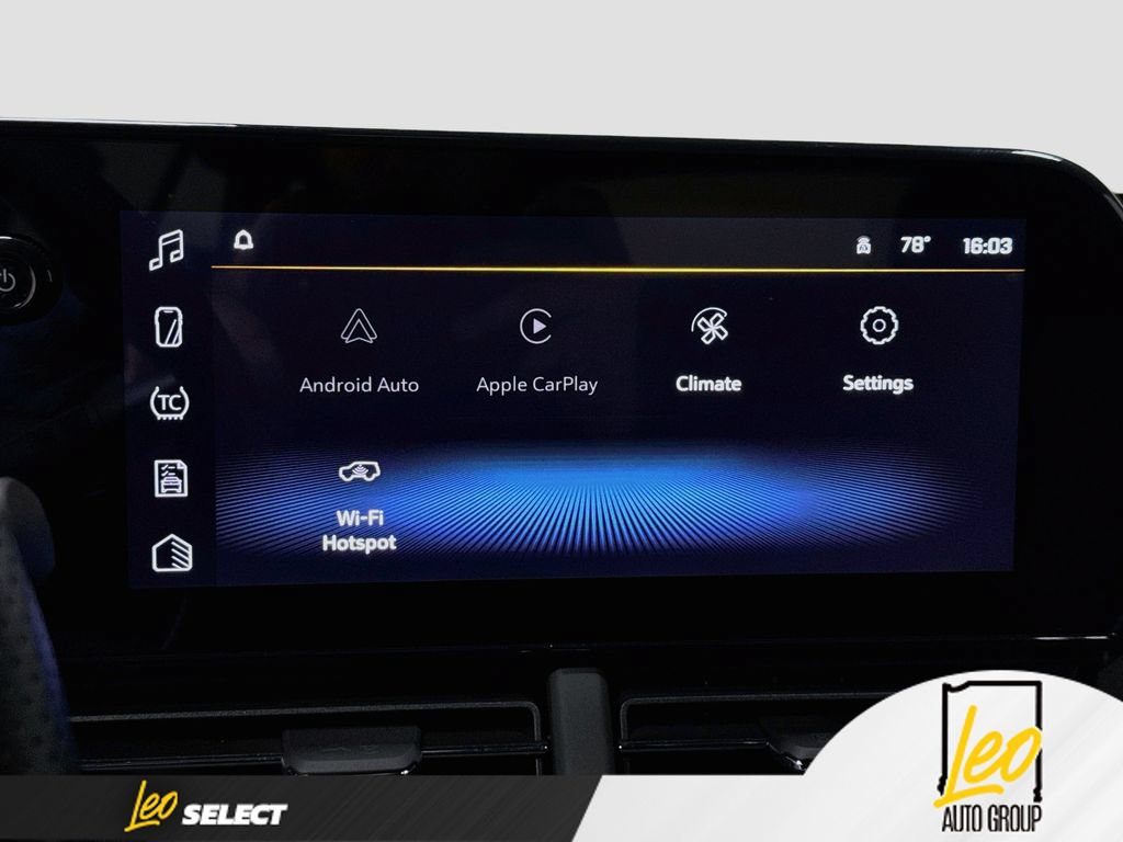 Used 2024 Chevrolet Trax RS w/ Driver Confidence Package FWD image 17