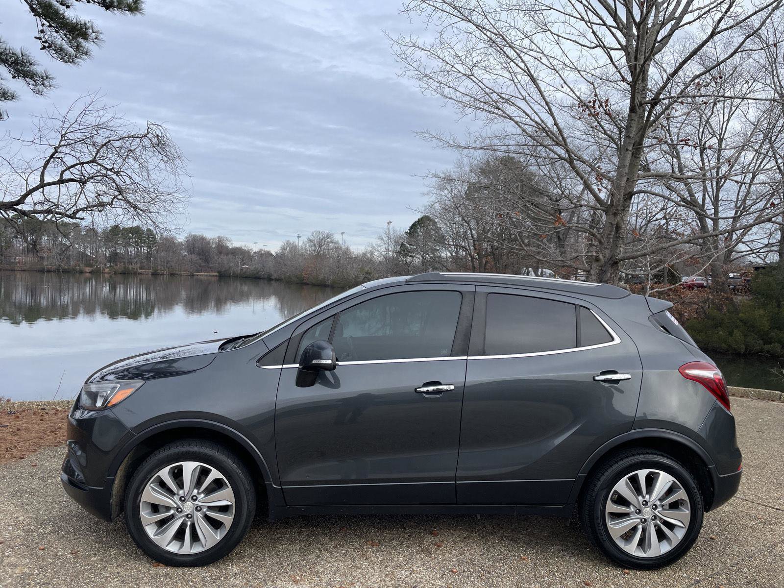Used 2018 Buick Encore Preferred image 10