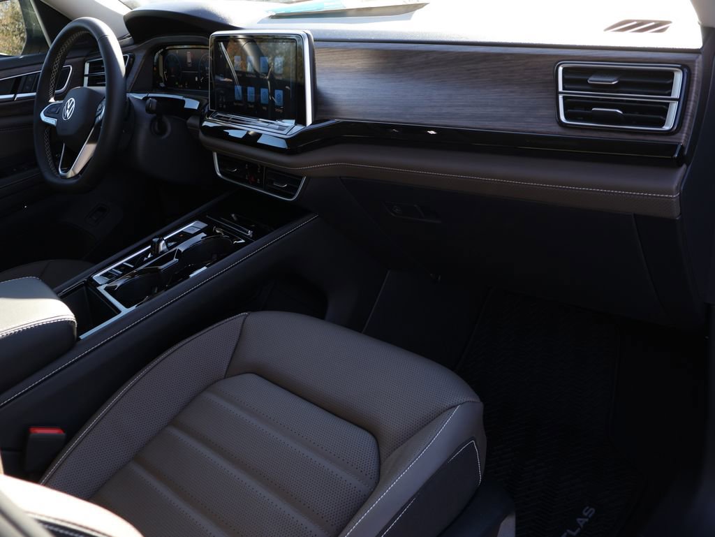 New 2026 Volkswagen Atlas SEL image 11