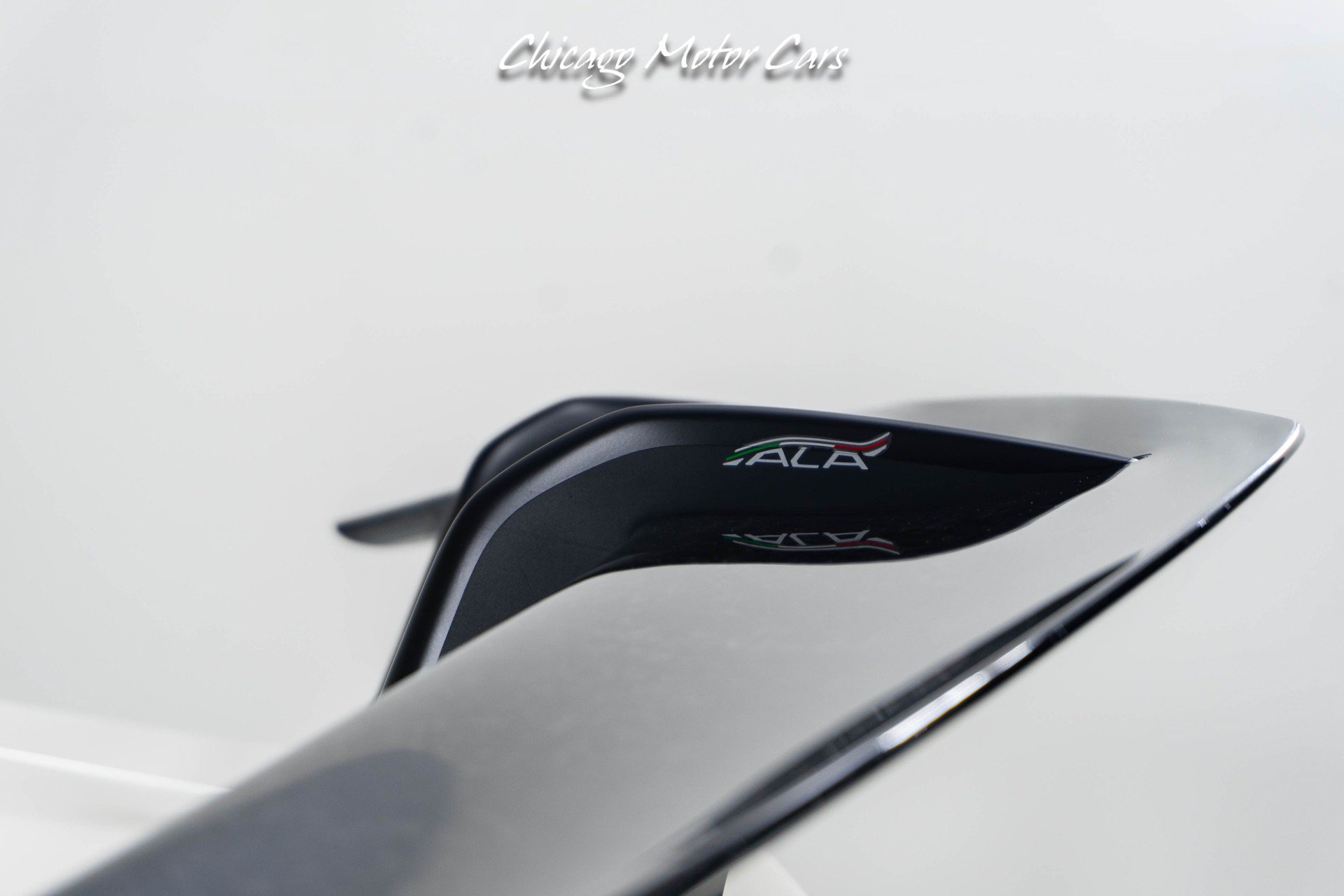 Used 2018 Lamborghini Huracan AWD/4WD image 21