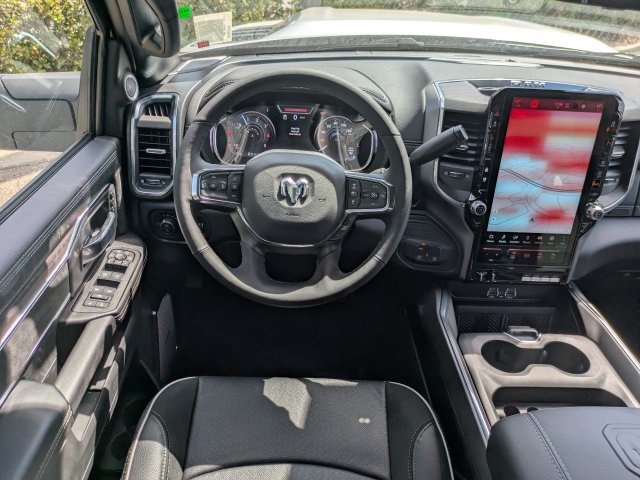 New 2026 RAM 2500 Laramie AWD/4WD image 18