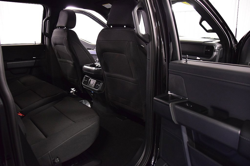 New 2026 Ford F150 XLT w/ Equipment Group 302A MID image 31