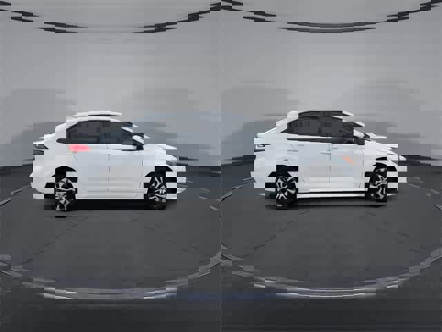 Used 2022 Toyota Corolla LE image 9