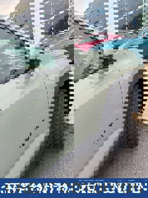 Used 2025 Chevrolet Equinox ACTIV w/ Safety and Technology Package image 16