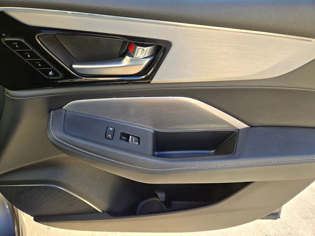 Used 2025 Acura MDX Technology Package image 21