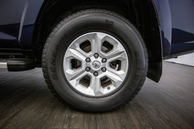 Used 2016 Toyota 4Runner SR5 Premium image 47