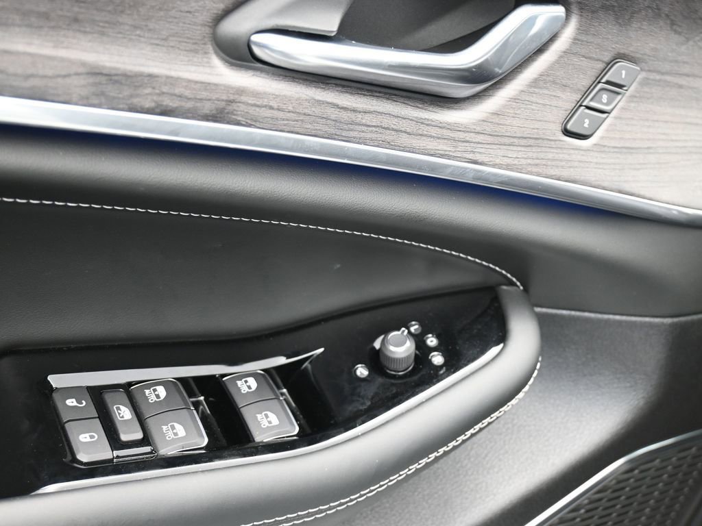 Used 2024 Jeep Grand Cherokee Overland image 30