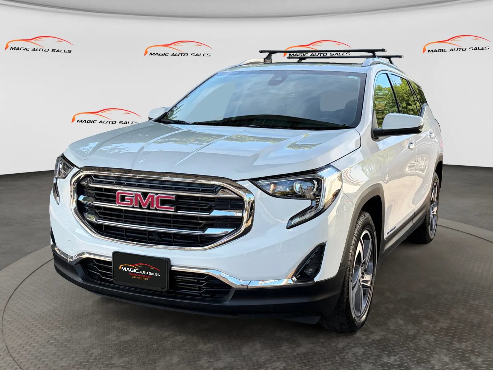 Used 2020 GMC Terrain SLT w/ Preferred Package AWD/4WD image 1