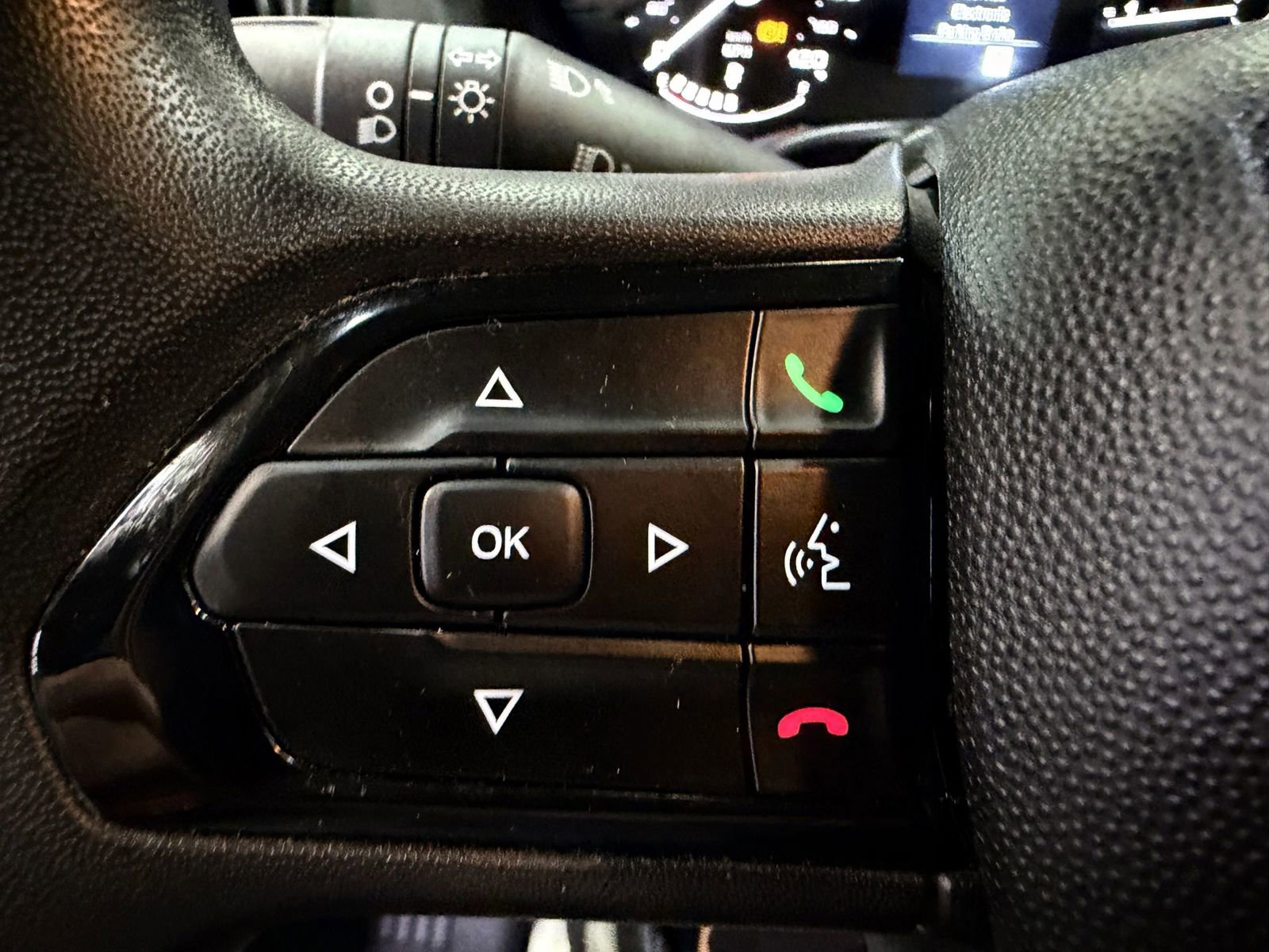 Used 2023 RAM ProMaster 2500 FWD image 35