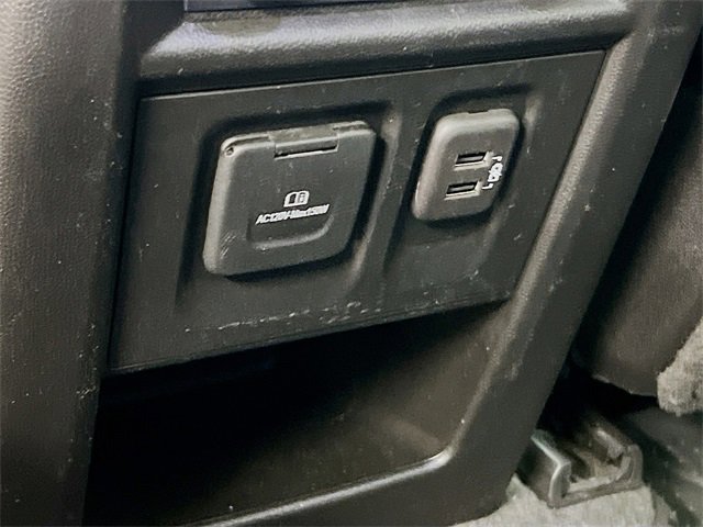 Used 2020 Chevrolet Traverse RS image 30