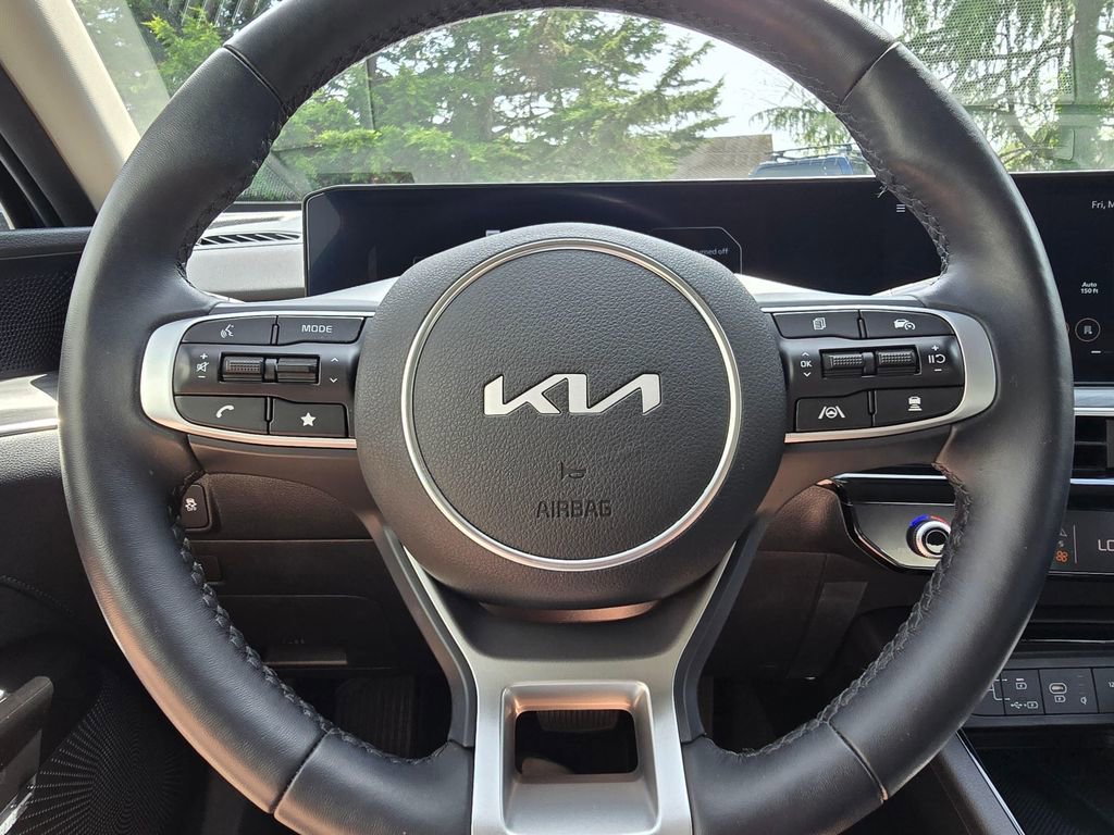 Used 2025 Kia K5 EX FWD image 16