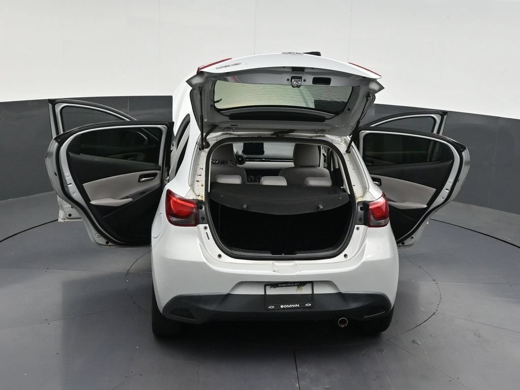 Used 2020 Toyota Yaris LE FWD image 35