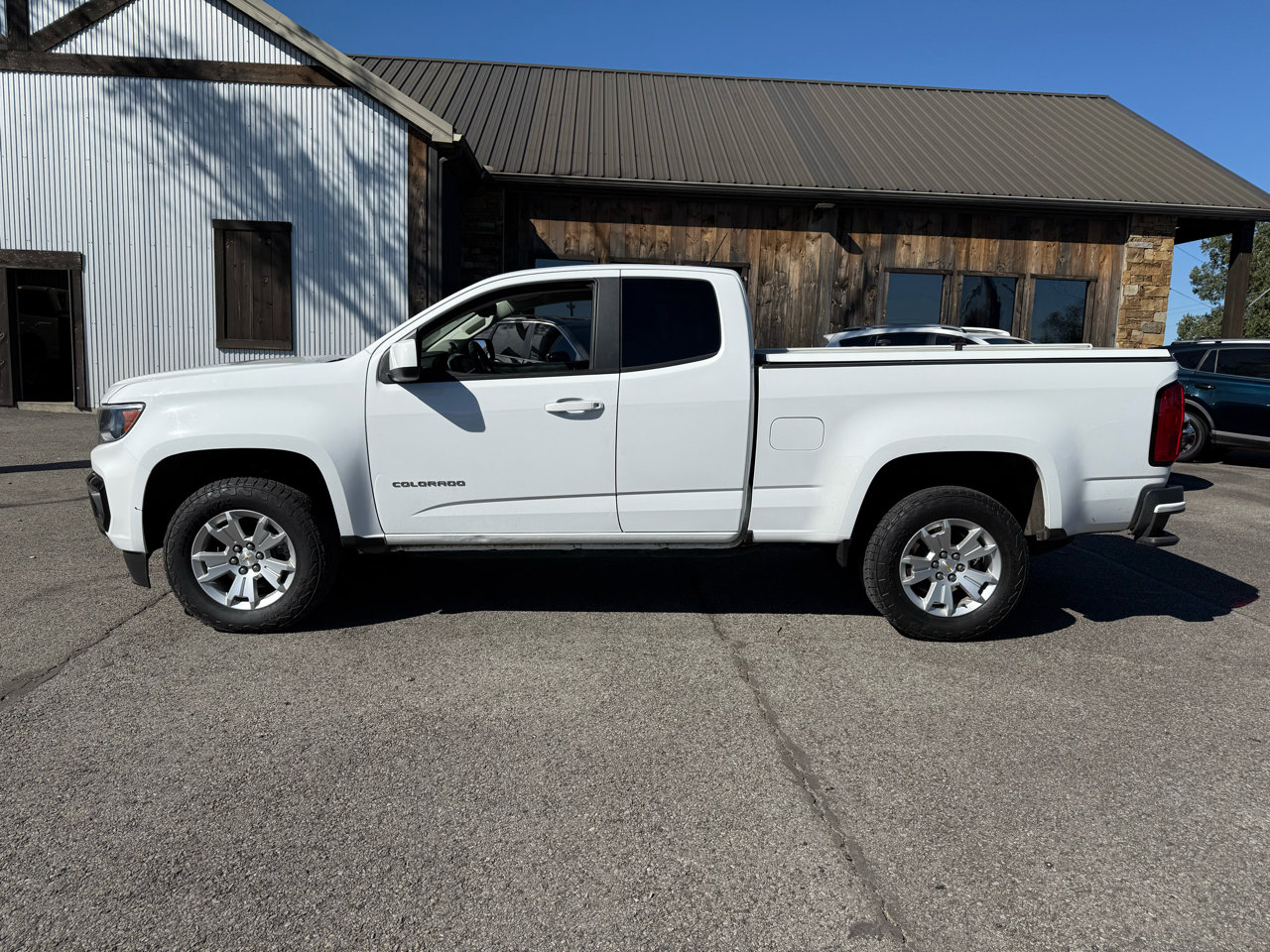 Used 2022 Chevrolet Colorado LT w/ Fleet Safety Package image 2