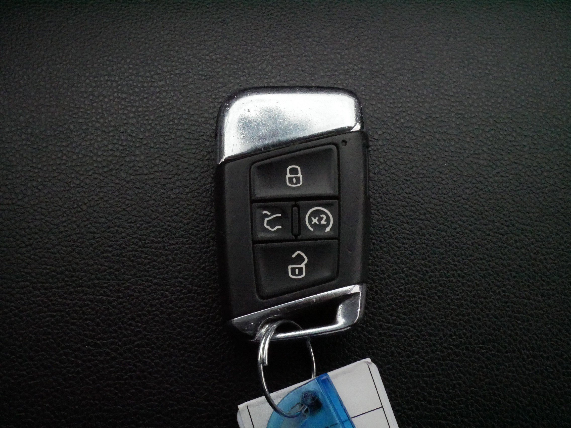 Used 2022 Volkswagen Atlas SEL Premium AWD/4WD image 35
