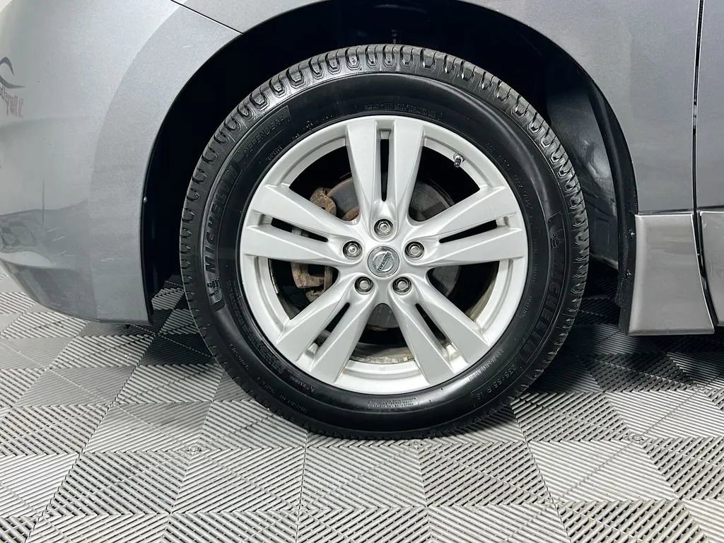 Used 2015 Nissan Quest SL w/ Bose Package FWD image 33