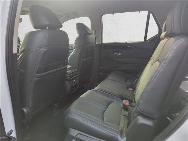New 2025 Honda Pilot EX-L image 17