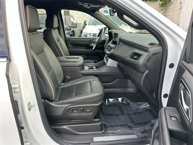 Used 2024 GMC Yukon SLT image 27