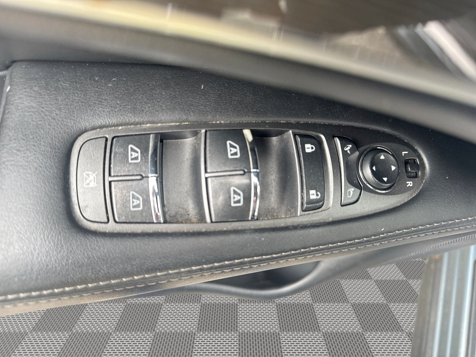 Used 2018 INFINITI QX60 Luxe AWD/4WD image 15