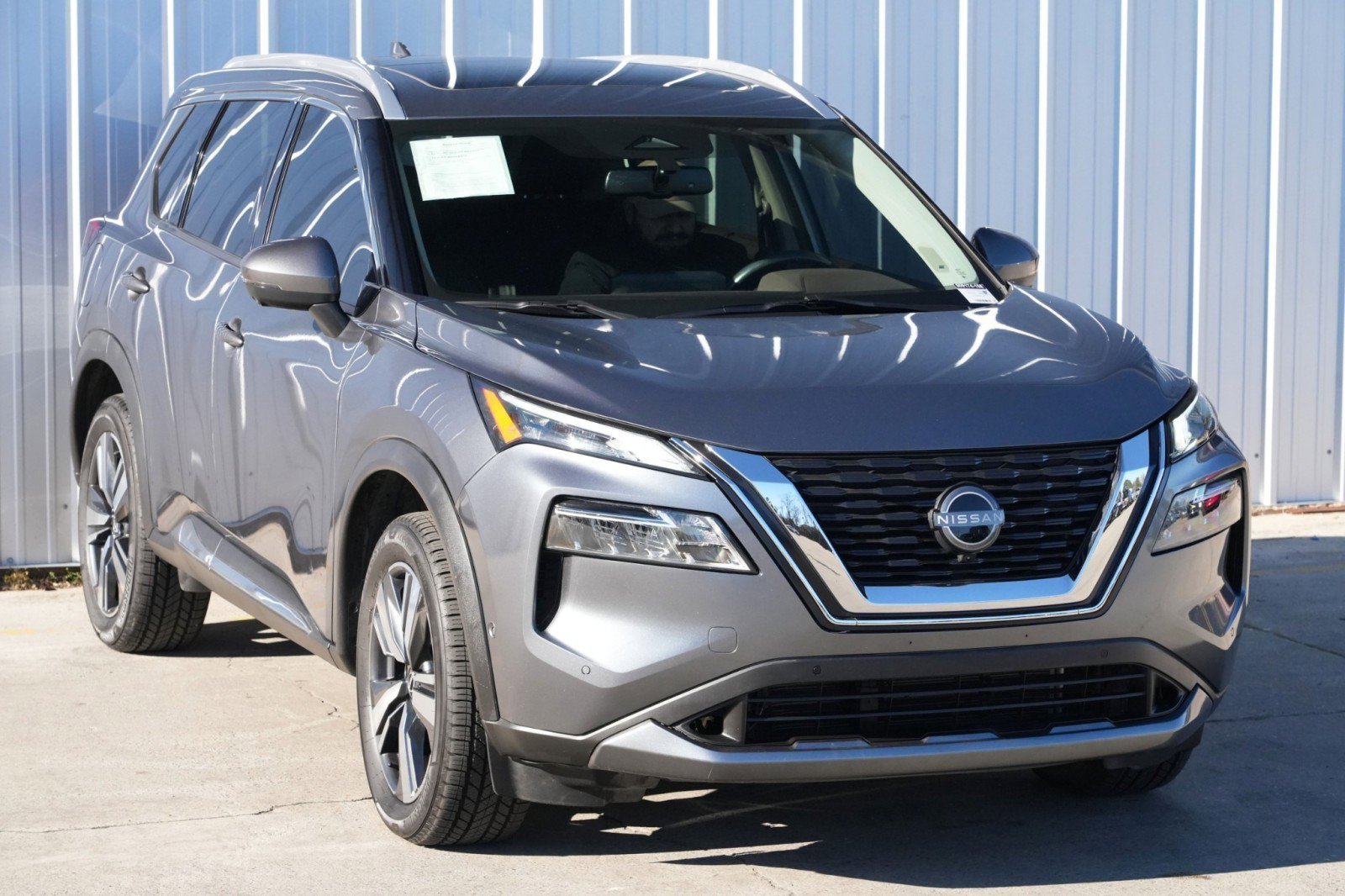 Used 2023 Nissan Rogue SL w/ SL Premium Package FWD image 44