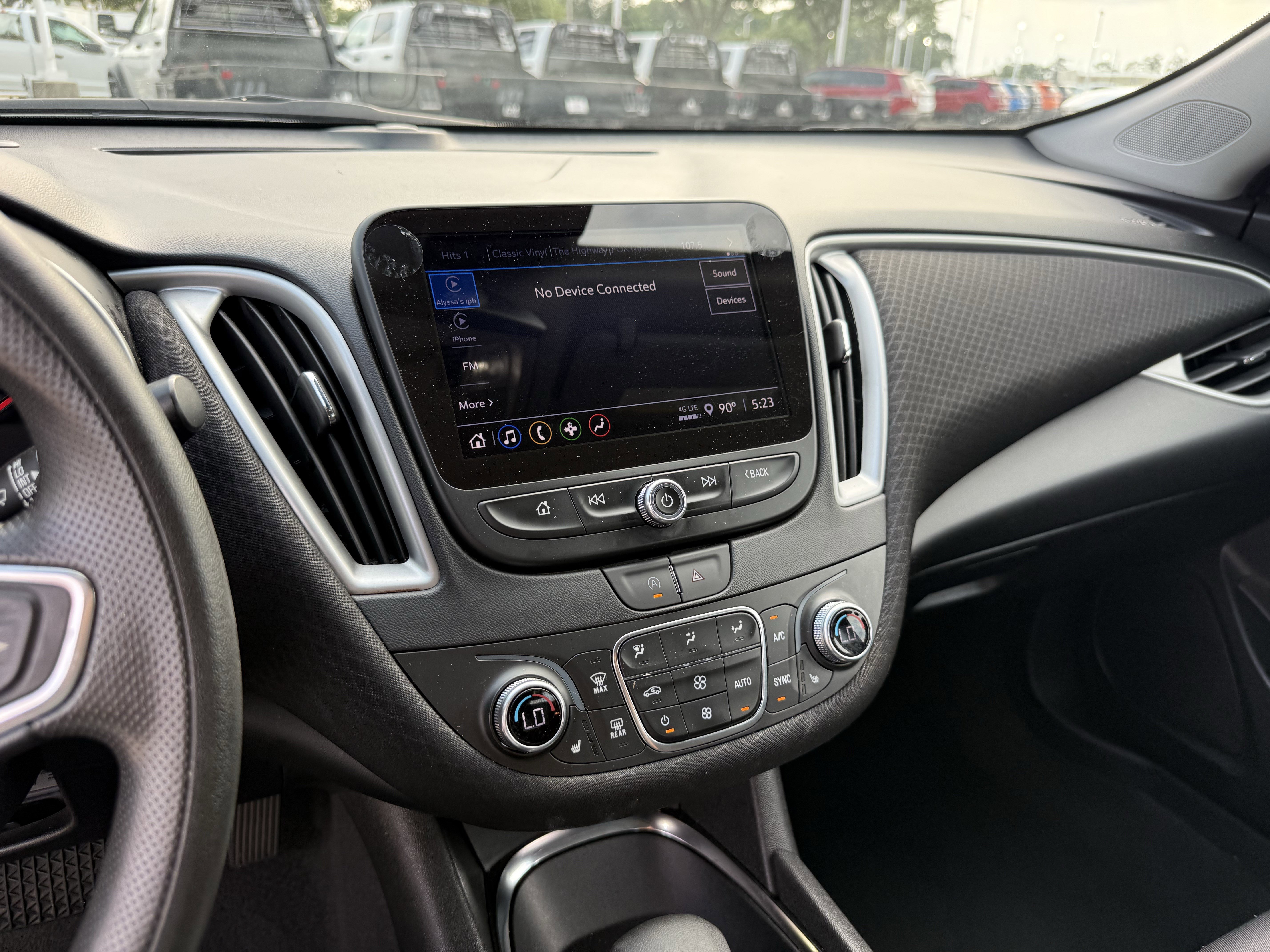 Used 2024 Chevrolet Malibu LT FWD image 19