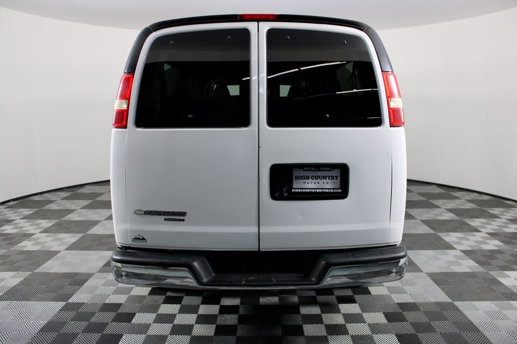 Used 2016 Chevrolet Express 3500 LT w/ LT Preferred Equipment Group image 7