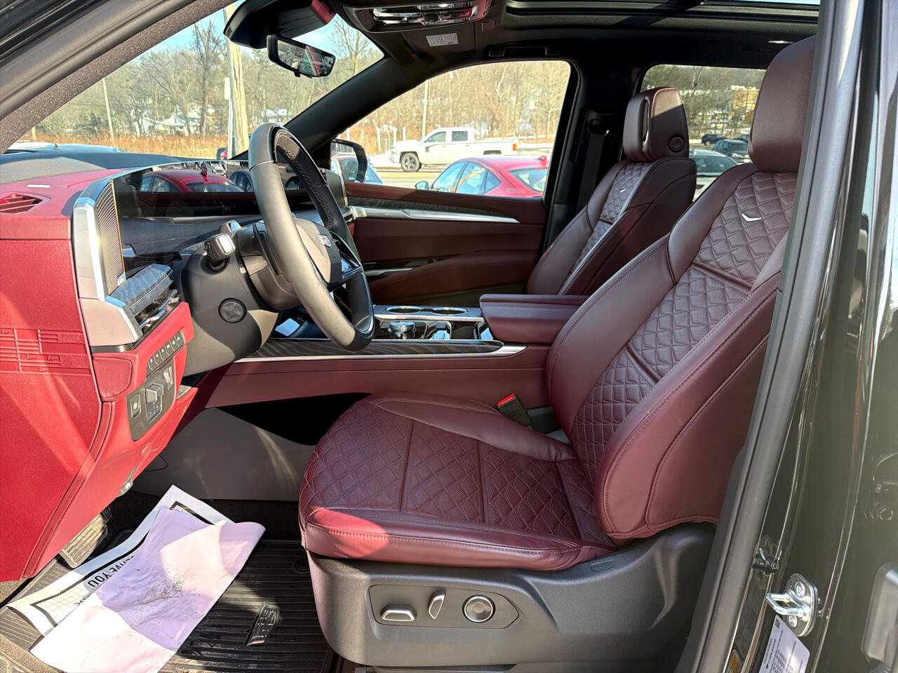 Used 2025 Cadillac Escalade ESV Sport w/ Touring Package image 20