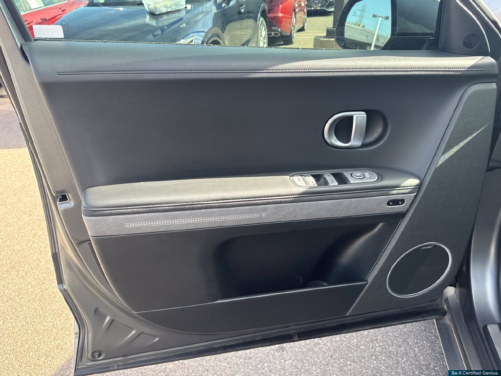Certified 2024 Hyundai Ioniq 5 Limited AWD/4WD image 23