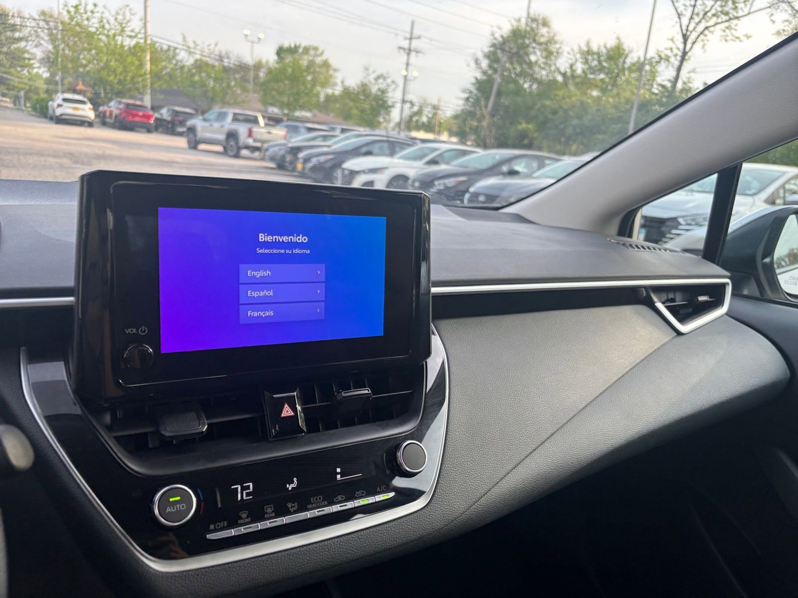 Used 2025 Toyota Corolla LE image 33