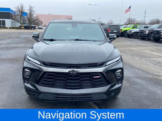 Certified 2023 Chevrolet Blazer RS w/ Driver Confidence II Package image 3