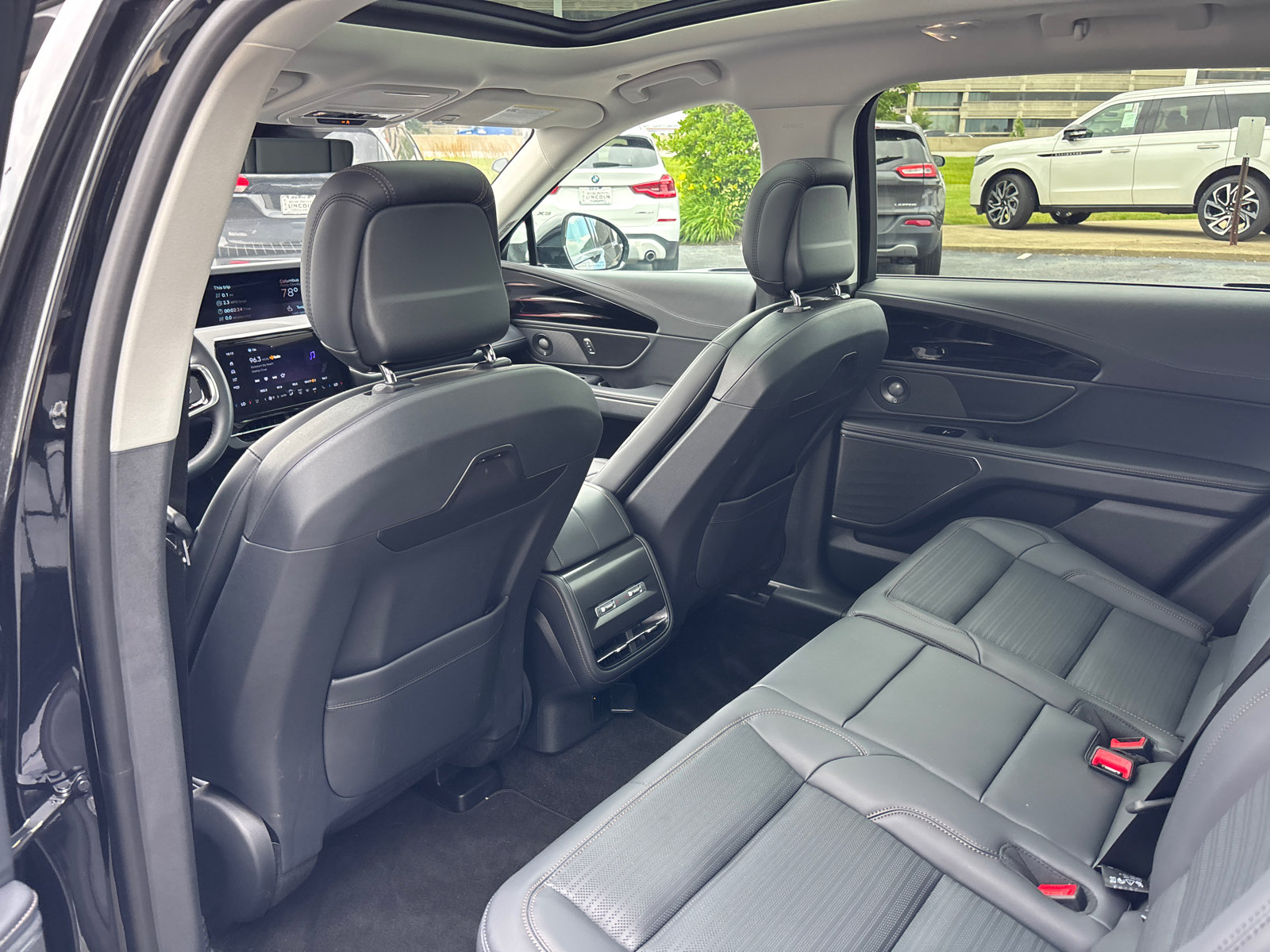 New 2026 Lincoln Nautilus Reserve AWD/4WD image 28