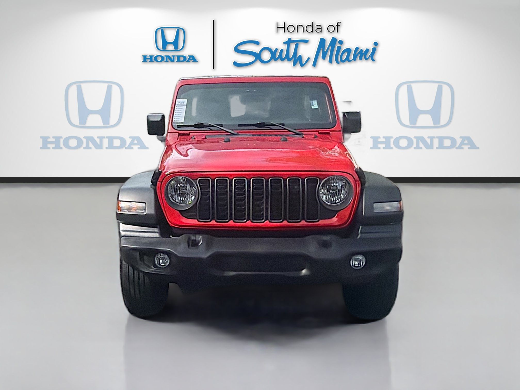 Used 2024 Jeep Wrangler Unlimited Sport AWD/4WD image 2