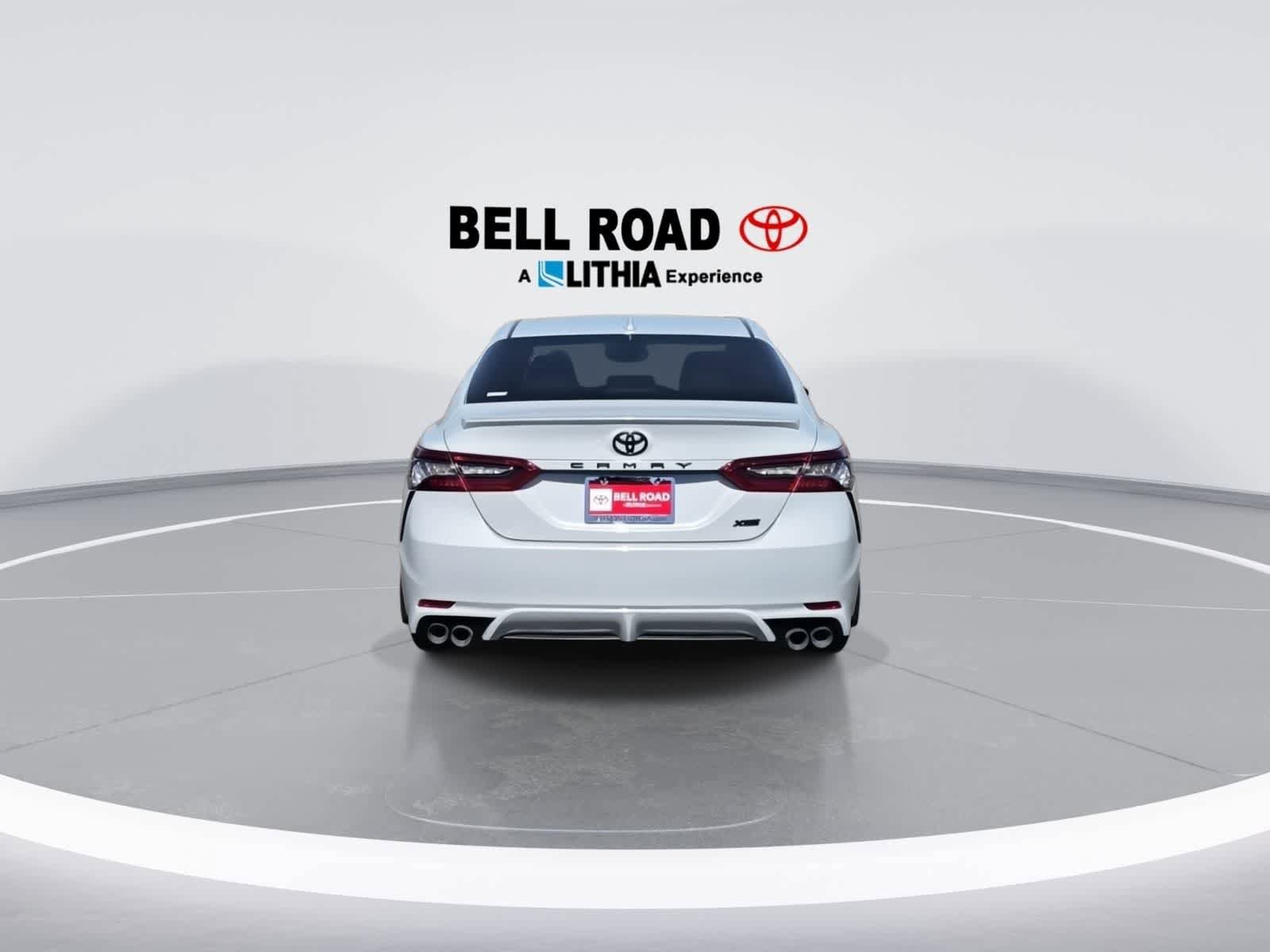 Used 2022 Toyota Camry XSE FWD image 7