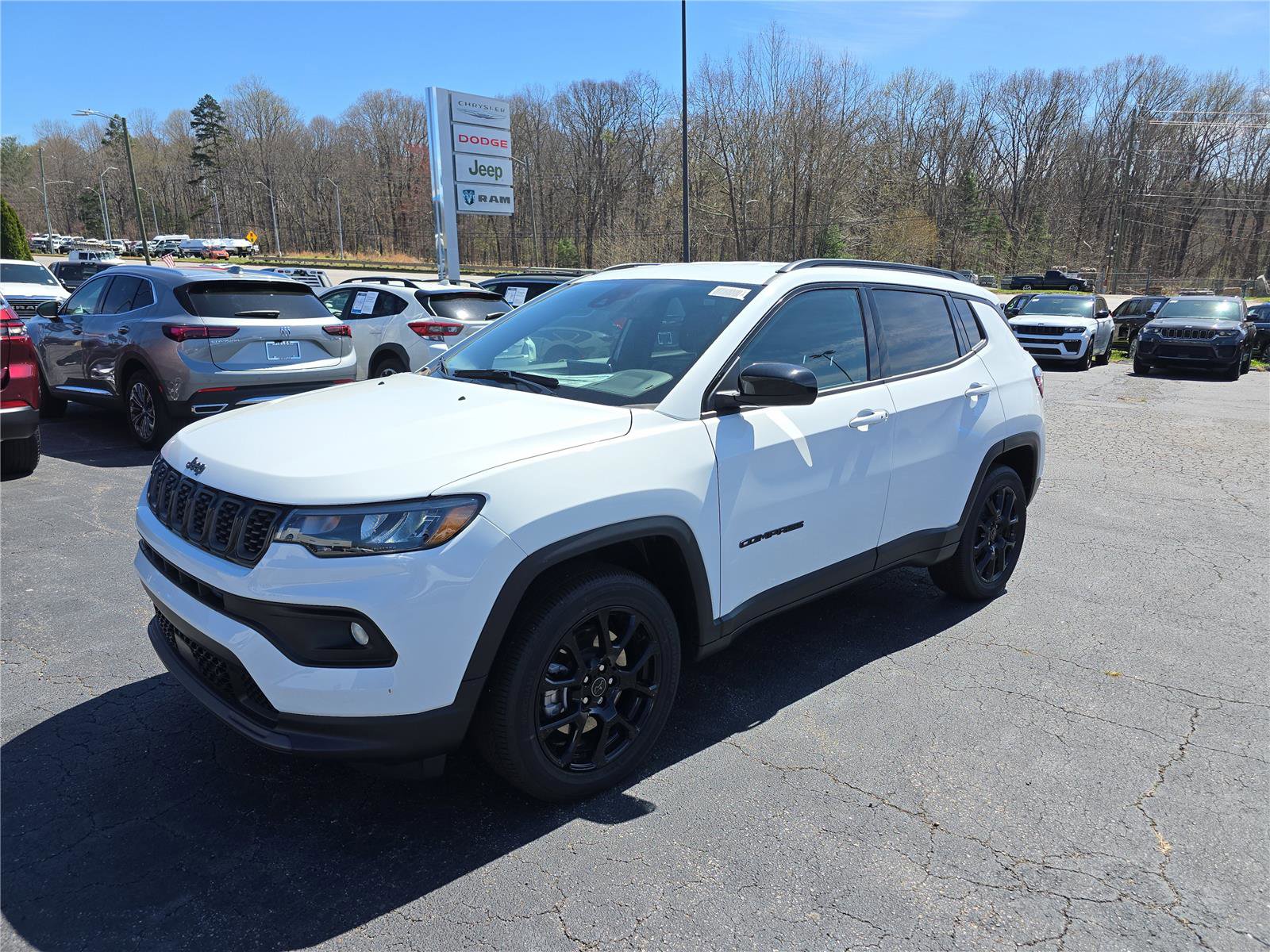New 2026 Jeep Compass Latitude image 8