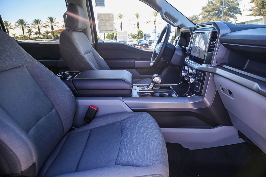 New 2025 Ford F150 Lightning XLT AWD/4WD image 20