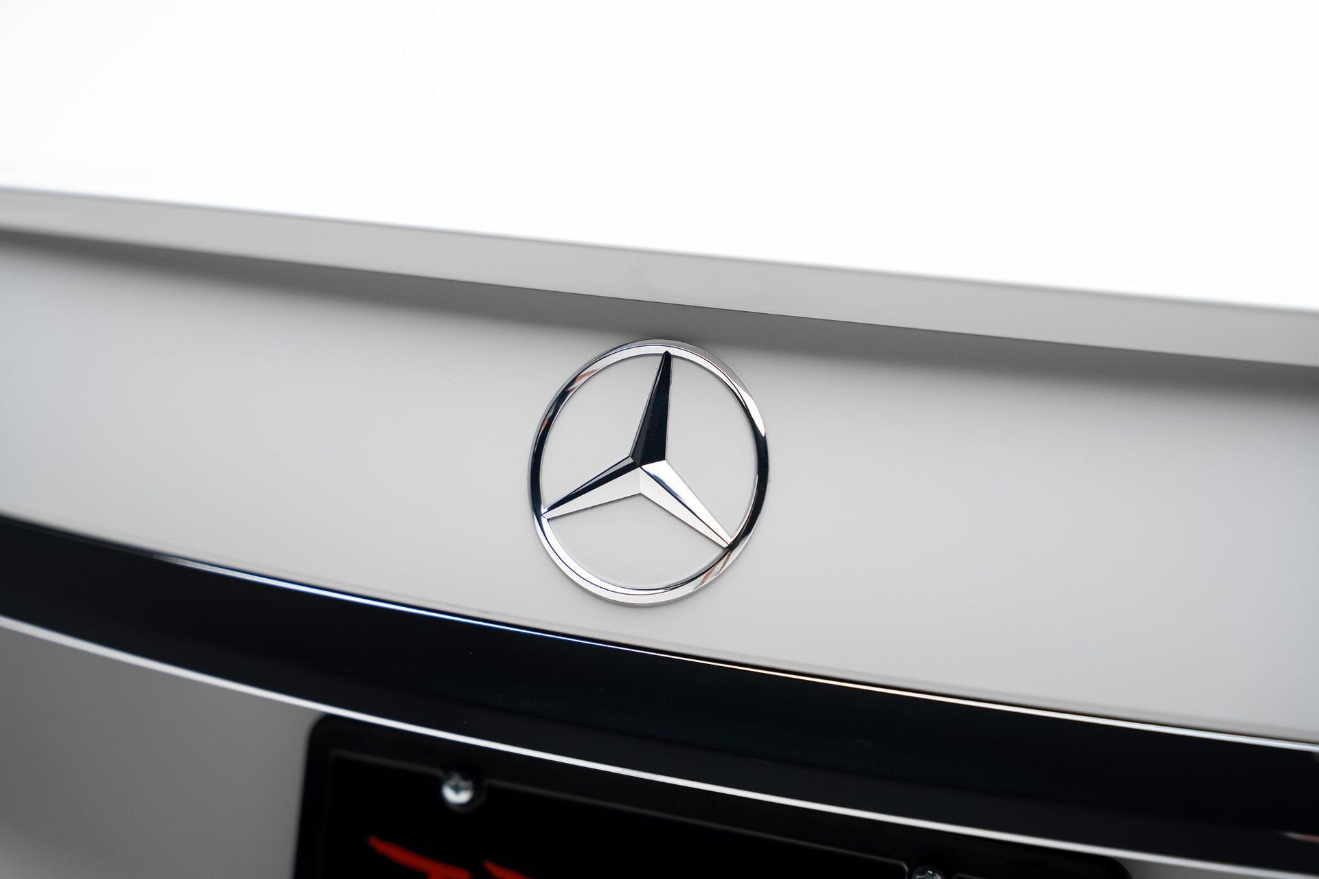 Used 2024 Mercedes-Benz S 580e 4MATIC Sedan w/ AMG Line image 29